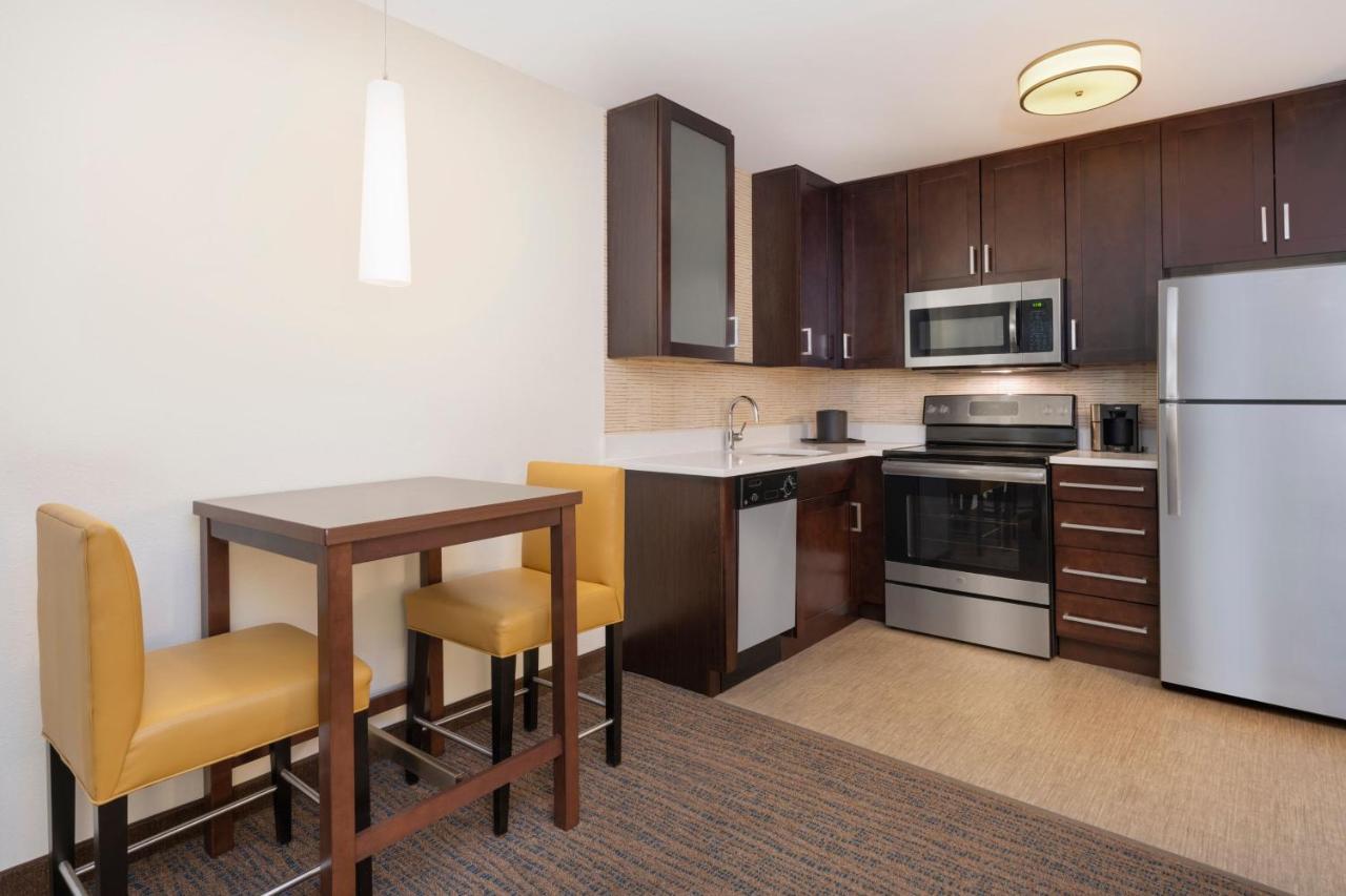 By Marriott Boston Bridgewater