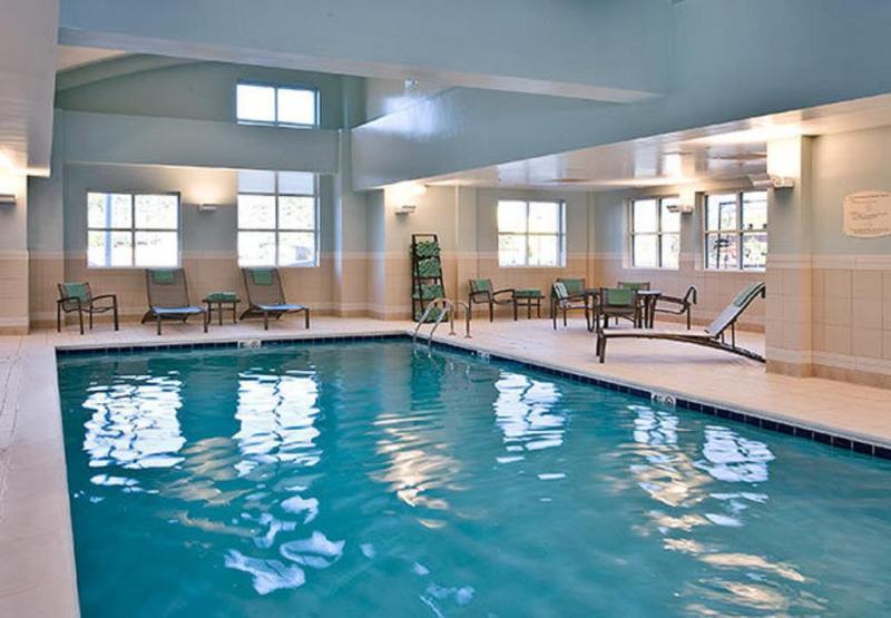 By Marriott Boston Bridgewater Hotel